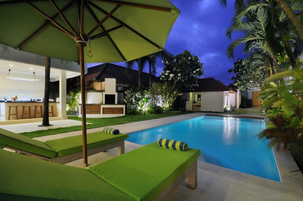 Villa Wania Kuta  Exterior photo