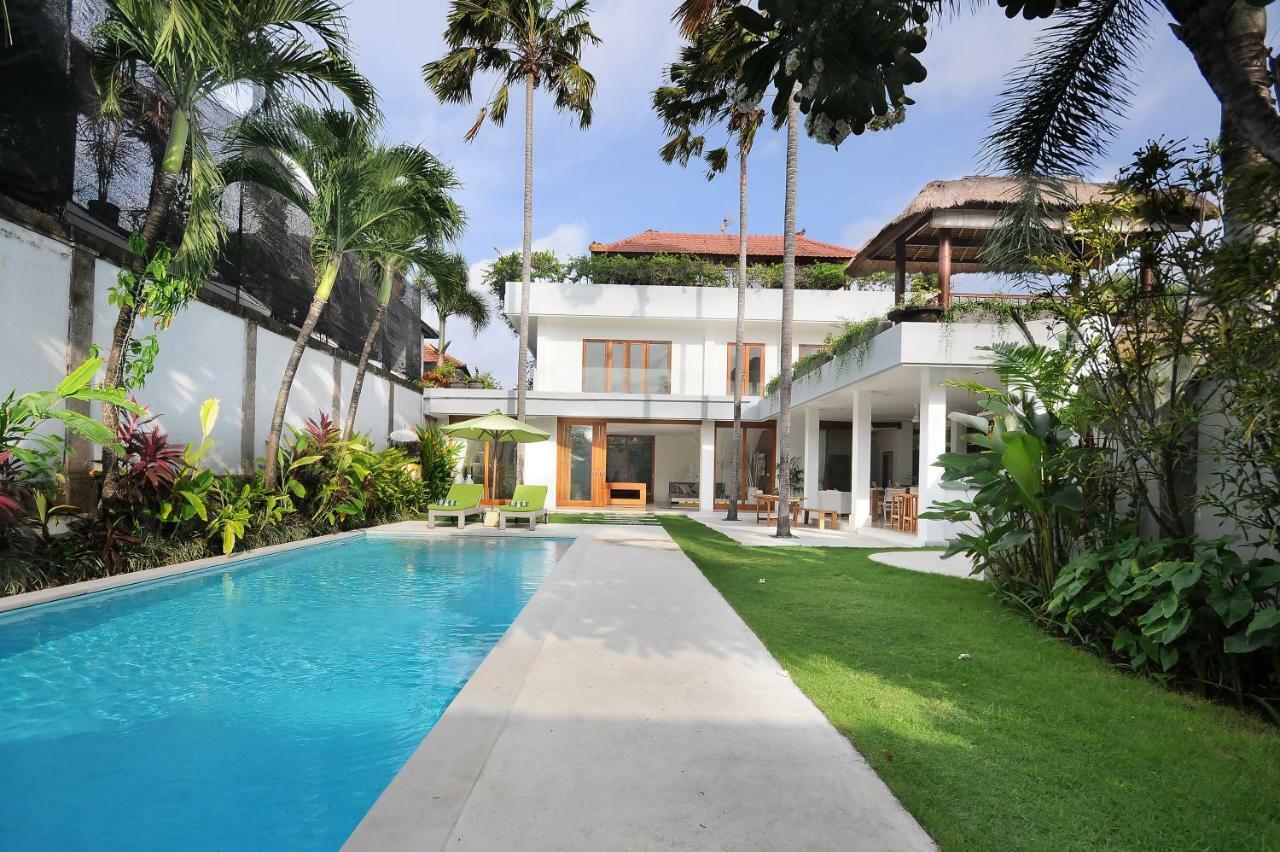 Villa Wania Kuta  Exterior photo